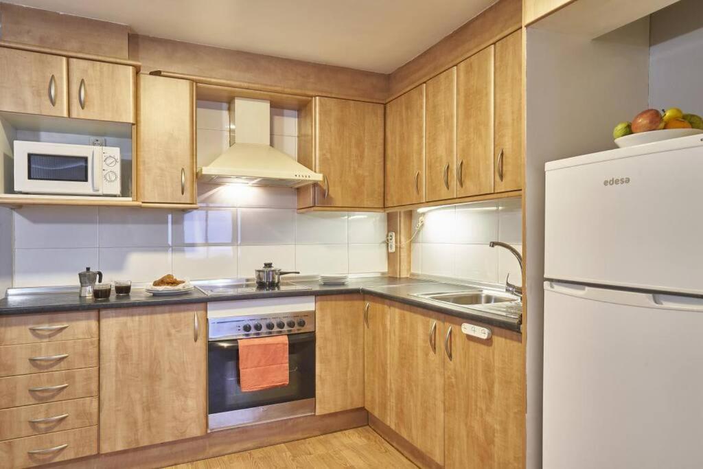 Bebarceloner Sant Andreu Apartments - 1 Bedroom Exterior photo